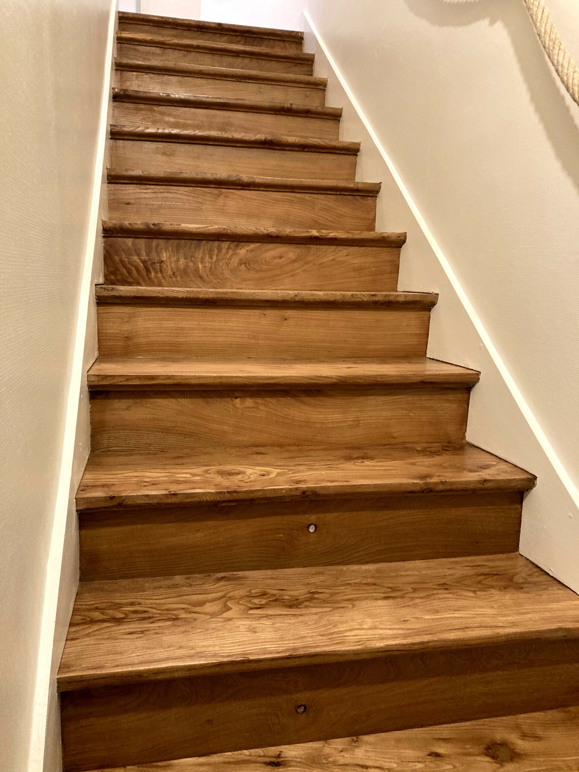 Rénovation du parquet d'un escalier